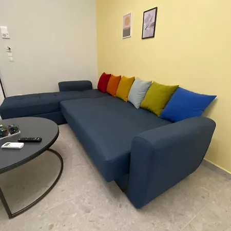 3rd Floor B Microapartment شقة