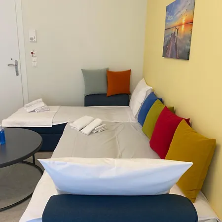 شقة 3rd Floor B Microapartment *